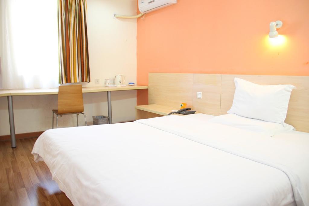 7Days Inn Guangzhou Baiyun International Airport Renhezhen Extérieur photo