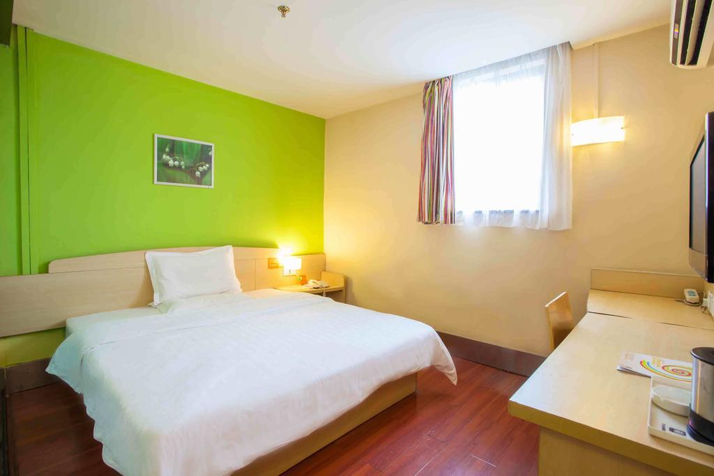 7Days Inn Guangzhou Baiyun International Airport Renhezhen Chambre photo