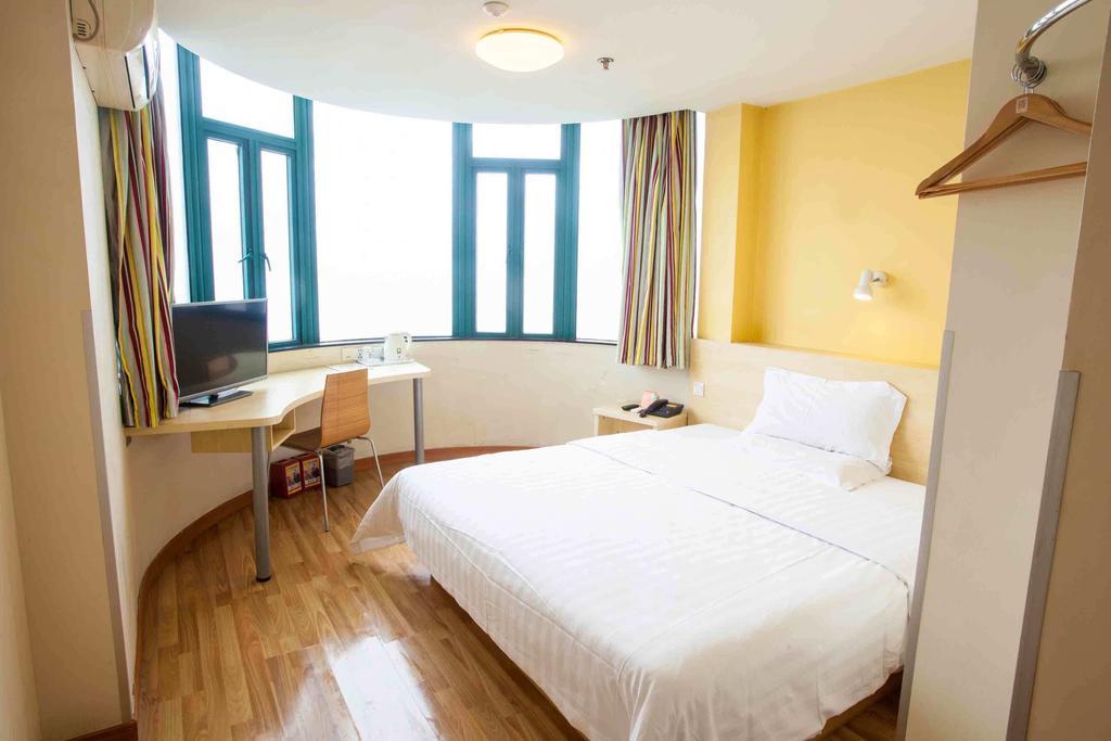 7Days Inn Guangzhou Baiyun International Airport Renhezhen Chambre photo